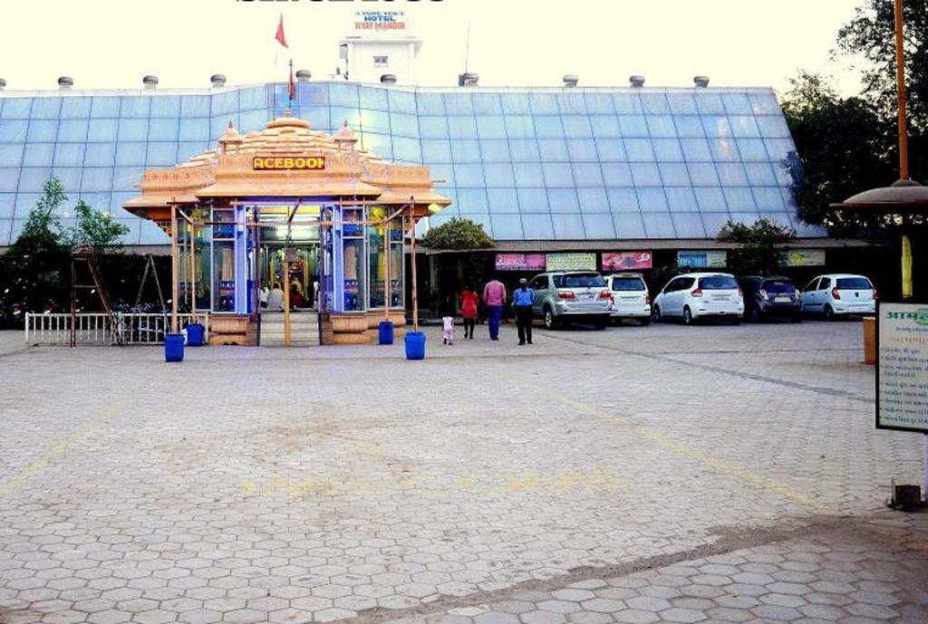 Hotel Nyay Mandir Bharuch Exterior photo